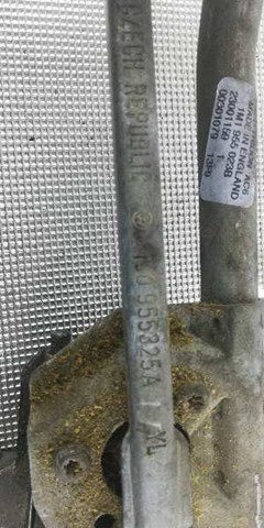 1J0955325A VAG Biela izquierda de la transmisión del limpiaparabrisas comprar Alcalá