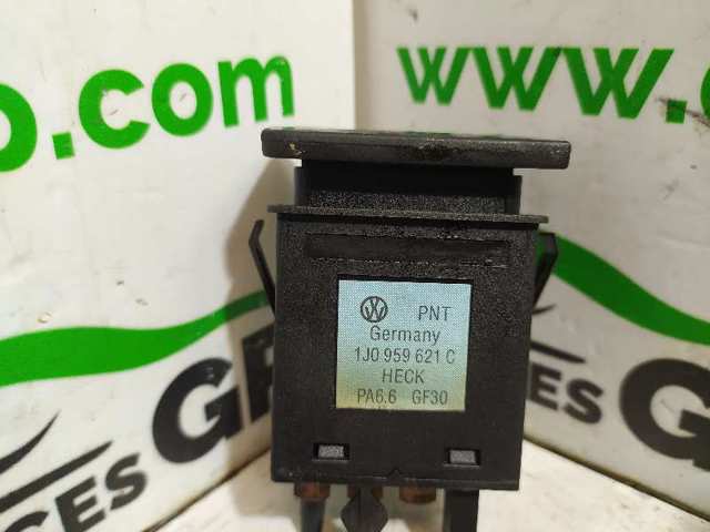 1J0959621C Botón de encendido de la calefacción de la luneta trasera comprar Sevilla