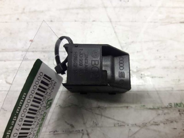 1J0959855 Botón de encendido del motor del elevalunas trasero  comprar en Pontevedra