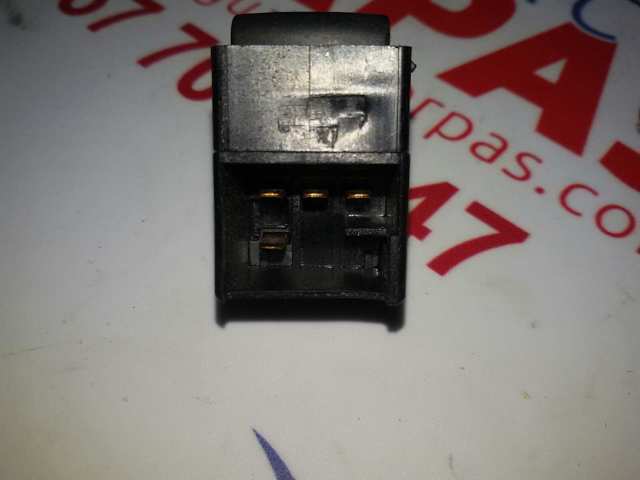 VAG 1J0959855 Botón de encendido del motor del elevalunas trasero  en stock Terrassa