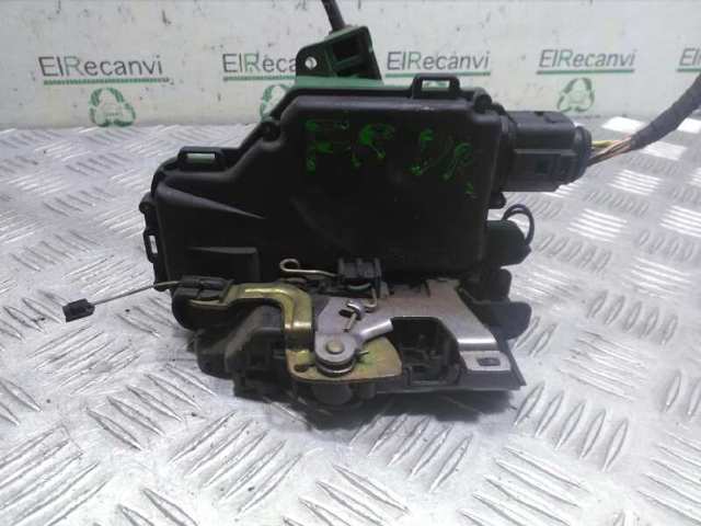 1J0973714 Cerradura de puerta delantera derecha  disponible Burgos