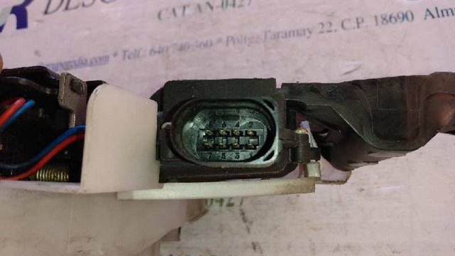 1J0973714 VAG Cerradura de puerta delantera derecha  comprar en Jaén