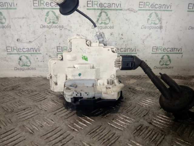 1J0973714 VAG Cerradura de puerta delantera derecha  comprar en Jaén