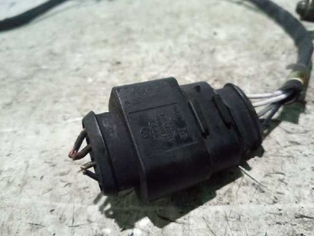 1J0973724 Conector de la bobina de encendido  en stock Sabadell