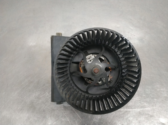 VAG 1J1819021C Ventilador habitáculo  en stock Valencia
