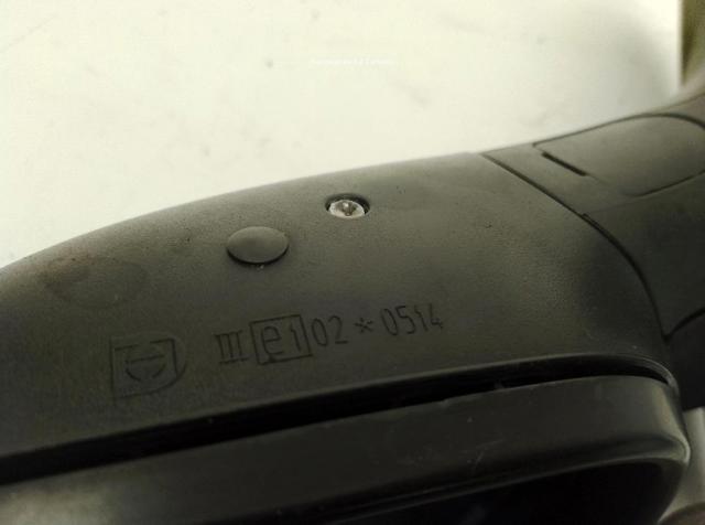 VAG 1J1857508D01C Carcasa interior del espejo retrovisor derecho  disponible España
