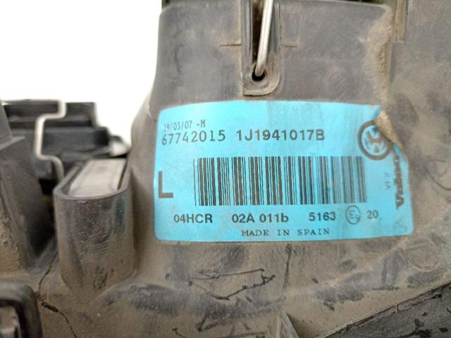 1J1941017B Faro izquierdo  disponible Málaga