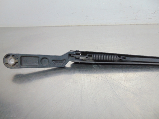 1J1955409A VAG Brazo del limpiaparabrisas comprar Madrid