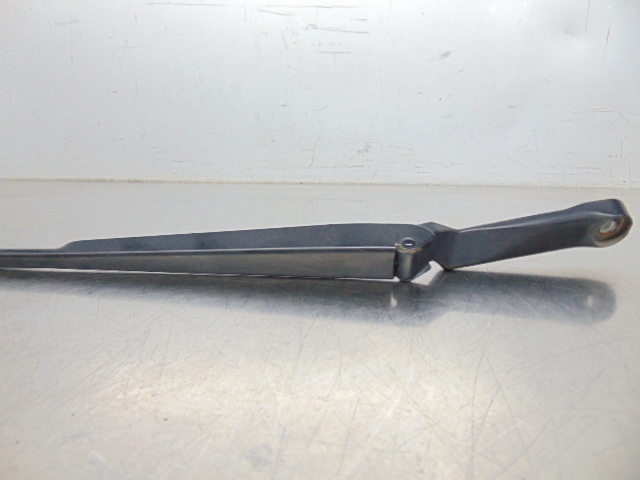 1J1955409A VAG Brazo del limpiaparabrisas comprar Bilbao