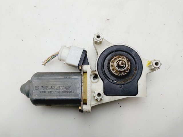 1J1959801 VAG