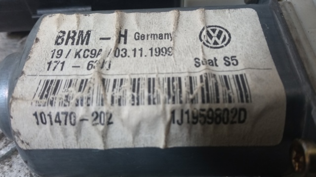 1J1959802D VAG Motor del elevalunas de la puerta delantera derecha  en stock Huelva