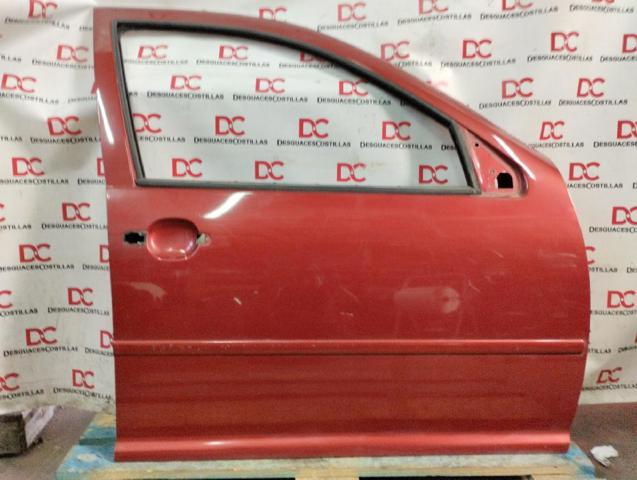 Venta de Puerta delantera derecha para Volkswagen Golf IV segunda mano