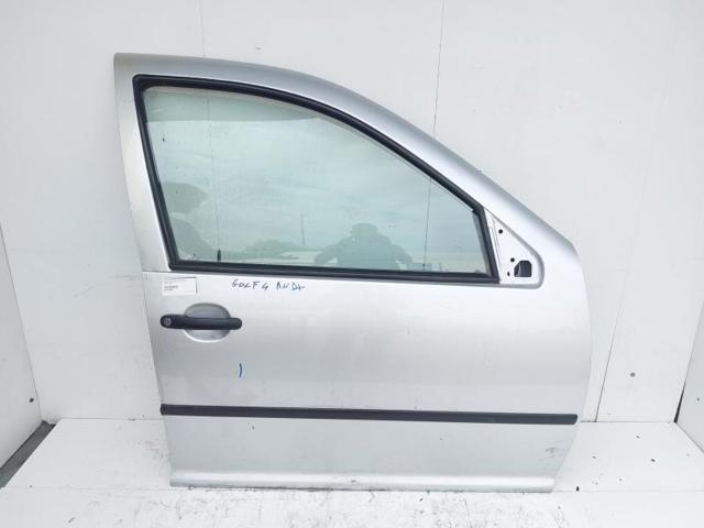VAG 1J4831056H Puerta delantera derecha  en stock Salamanca