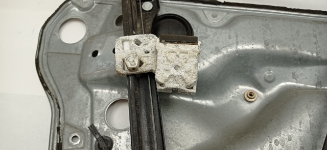 VAG 1J4837756F Motor del elevalunas de la puerta delantera derecha  disponible Valladolid
