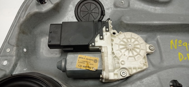 1J4837756F VAG Motor del elevalunas de la puerta delantera derecha  en stock Huelva