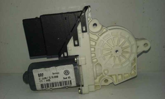VAG 1J4959812C Mecanismo de elevalunas de la puerta trasera derecha  disponible Lugo