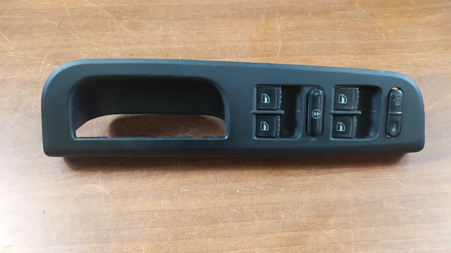 1J4959857 VAG Interruptor de elevalunas delantera izquierda comprar Madrid