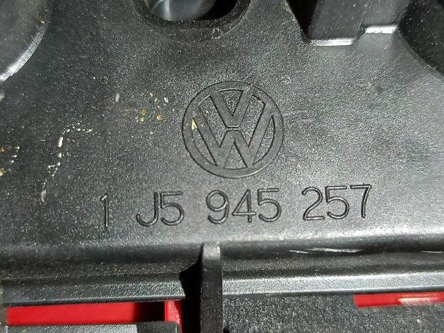 VAG 1J5945257 Portalámparas de luz trasera  en stock Terrassa