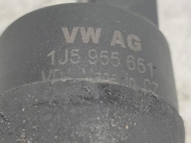 1J5955651 VAG Bomba de agua limpiaparabrisas, delantera  en stock Huelva