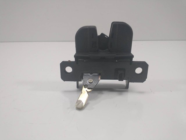 VAG 1J6827505 Cerradura de tapa de maletero  disponible Valladolid