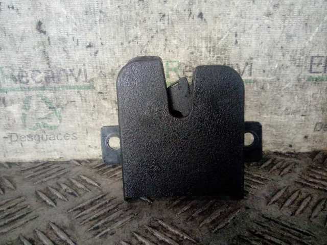 1J6827505 Cerradura de tapa de maletero  disponible Málaga