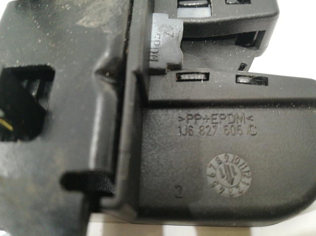 1J6827505C Cerradura de tapa de maletero  comprar en Pontevedra