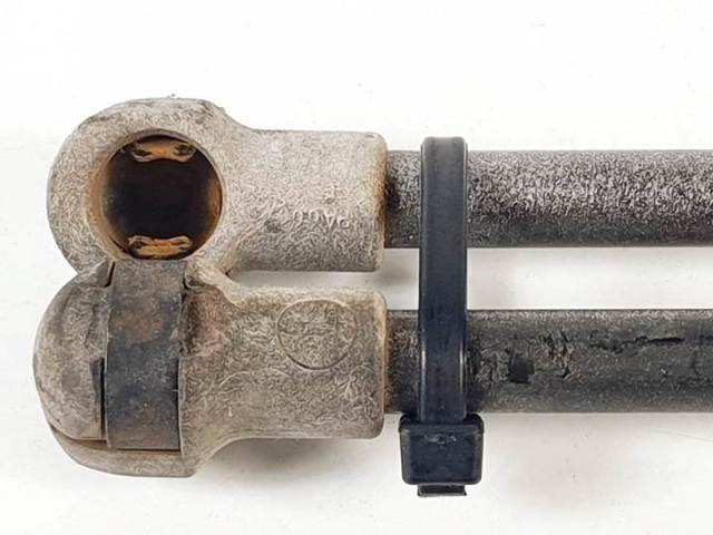1J6827550 Amortiguador de la tapa del maletero  disponible Burgos