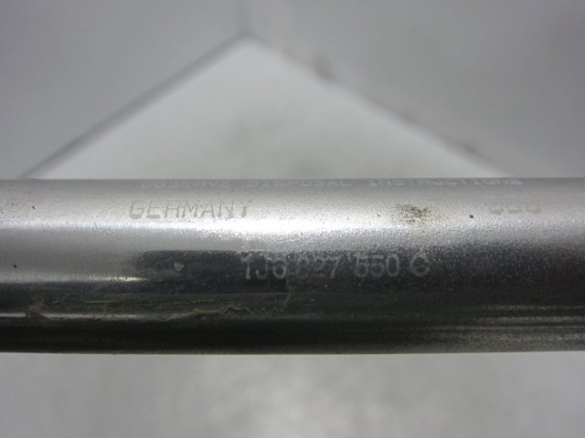 1J6827550C Amortiguador de la tapa del maletero  disponible Utrera