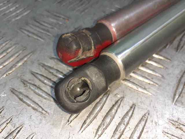 VAG 1J6827550C Amortiguador maletero comprar Barcelona