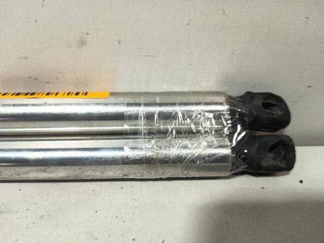 1J6827550C Amortiguador de la tapa del maletero  comprar en Zaragoza