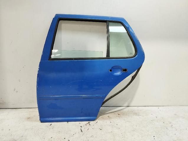 Comprar Puerta trasera izquierda Volkswagen Golf IV hatchback usado