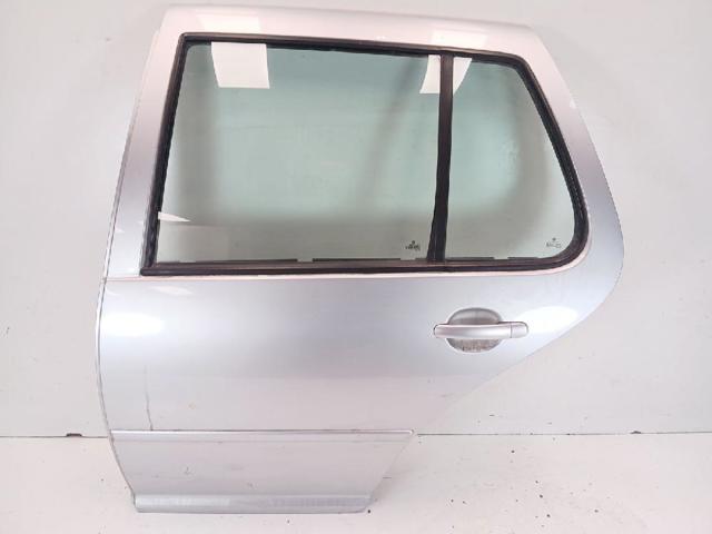 Puerta Volkswagen Golf segundo mano en Madrid