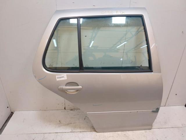 VAG 1J6833056F Puerta trasera derecha  en stock Valencia