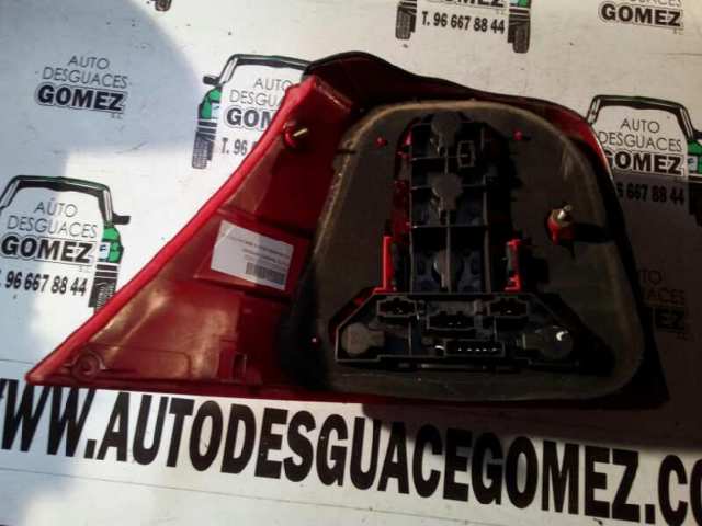 1J6945096R Piloto trasero derecho  en stock Sabadell