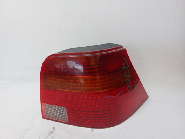 1J6945096R Piloto trasero derecho comprar Sevilla