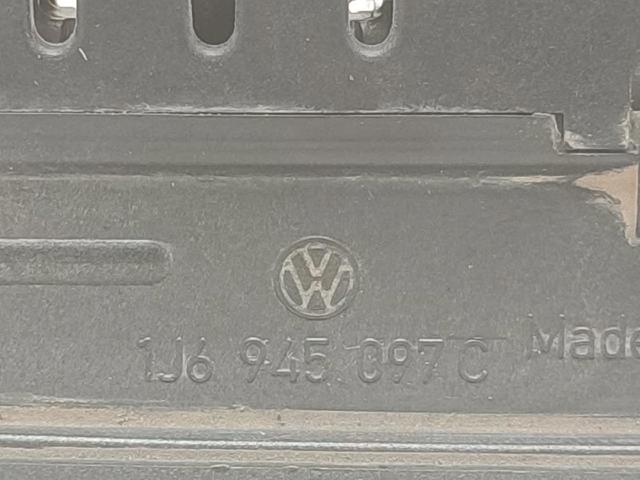 VAG 1J6945097C Tercera luz de freno  en stock Terrassa