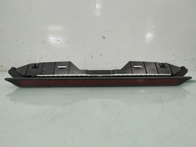 1J6945097C Tercera luz de freno  en stock Sabadell