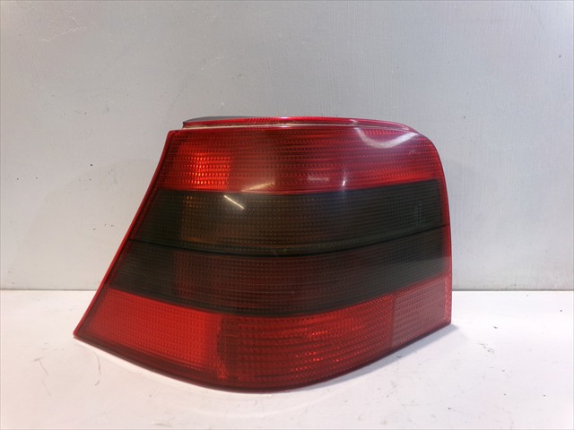 VAG 1J6945111S Piloto trasero izquierdo  disponible Valladolid
