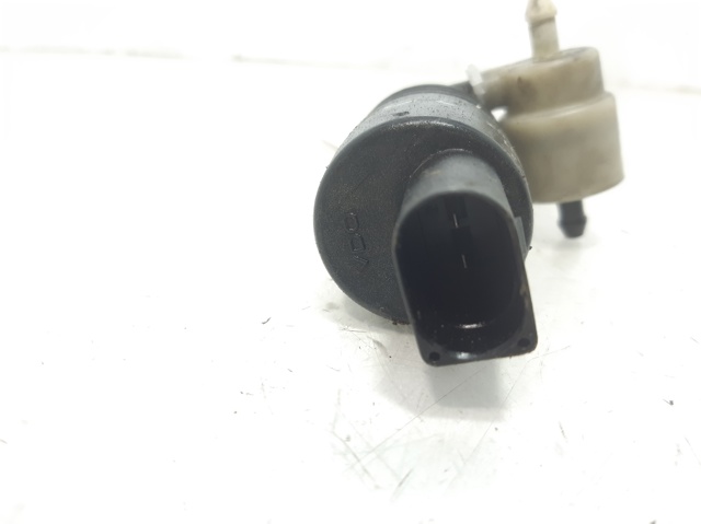 1J6955651 Bomba de agua limpiaparabrisas, delantera  en stock Sabadell