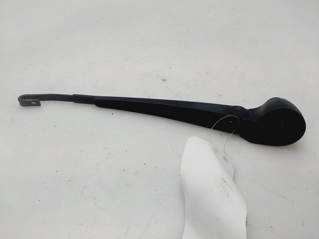 VAG 1J6955707A Brazo del limpiaparabrisas trasero  disponible España