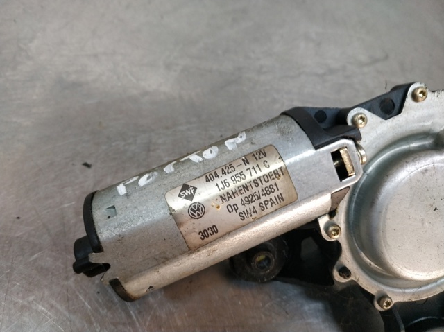 1J6955711C Motor del limpiaparabrisas trasero  disponible Utrera