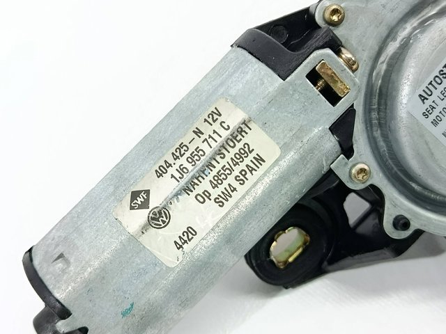 1J6955711C Motor del limpiaparabrisas trasero  comprar en Zaragoza