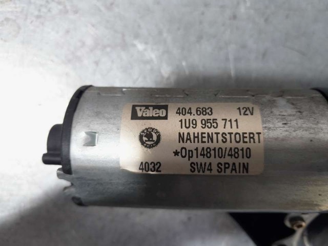 1J6955711G Motor limpiaparabrisas, trasera  en stock Castellón