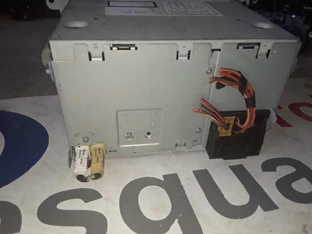 1K0035186AD Radio AM/FM  comprar en Pontevedra
