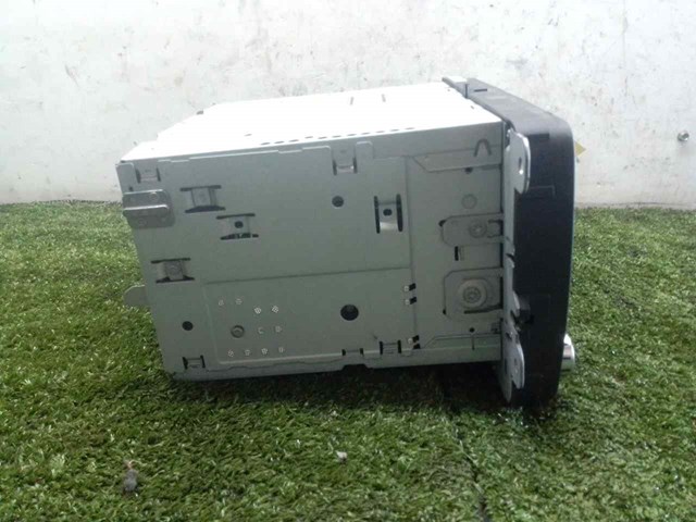 1K0035186AN Radio AM/FM  comprar en Pontevedra