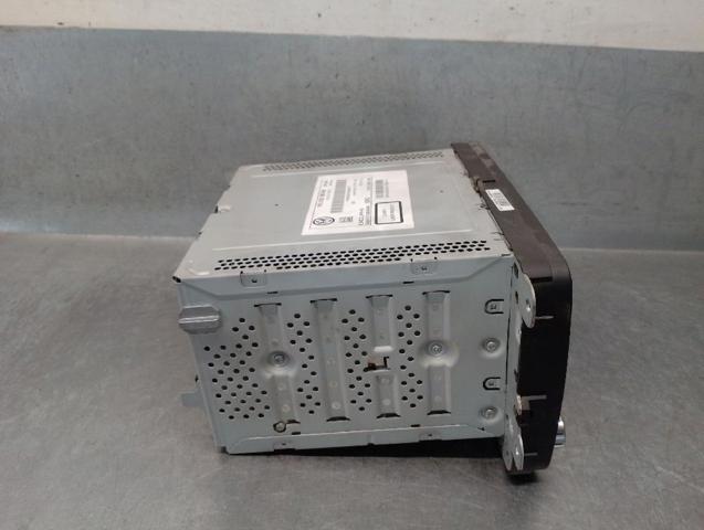 1K0035186AN VAG Radio AM/FM  comprar en Oviedo