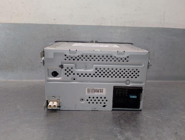 VAG 1K0035186AN Radio AM/FM  disponible Valladolid
