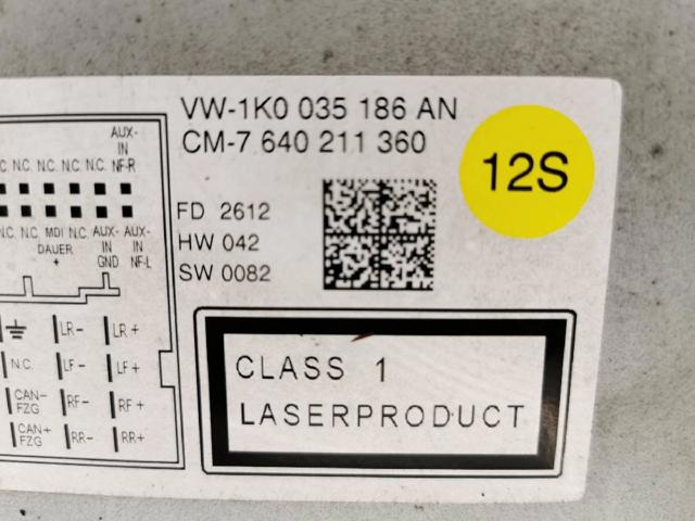 VAG 1K0035186AN Radio AM/FM  disponible Valladolid
