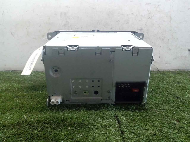 VAG 1K0035186AN Radio AM/FM  comprar en Ponferrada