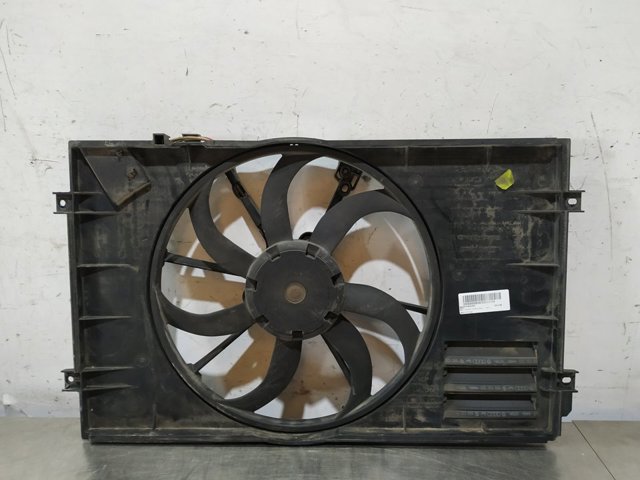 VAG 1K0121205AA Difusor del radiador de refrigeración  disponible Valladolid